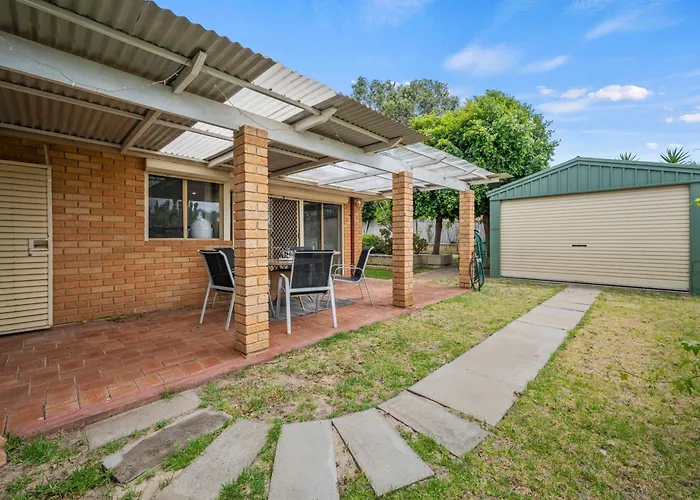 Entire House With 4 Bedrooms Fully Air Conditioned