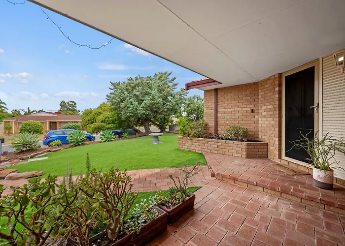 Entire House With 4 Bedrooms Fully Air Conditioned