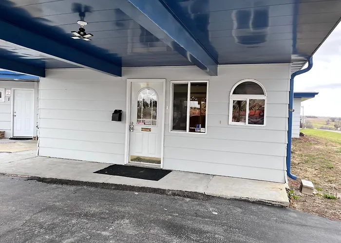 Midway Motel