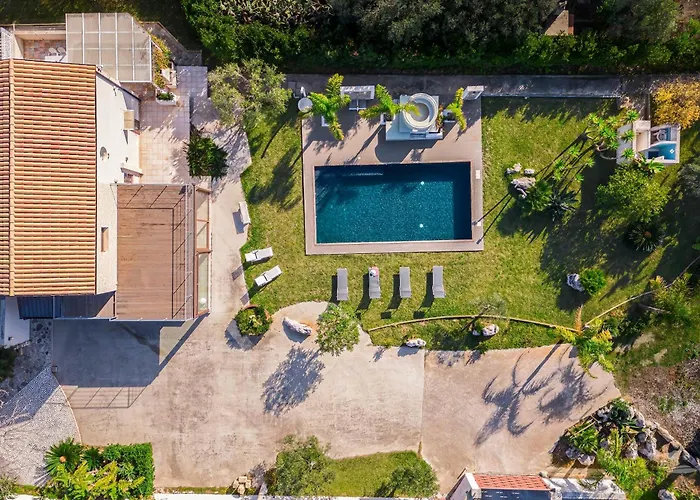 Villa Dellalbero