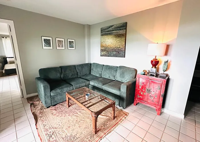 Featherstone Downstairs Apartment, Cayman Brac