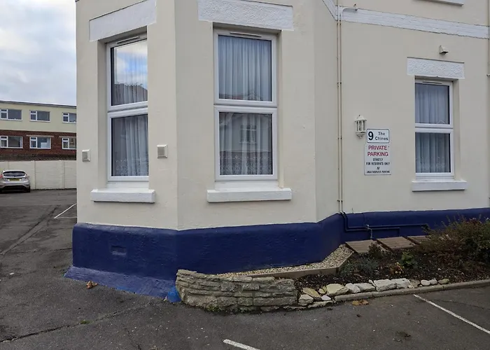 Swanage Well Presented 2 Bedroom Apartment Close To Beach