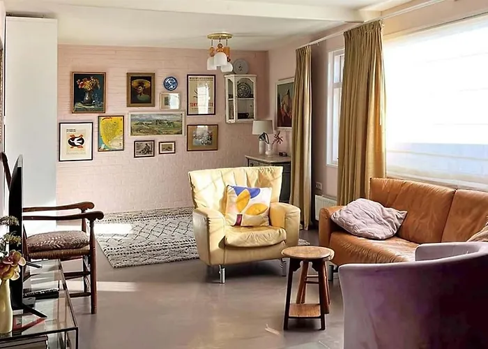 Lovely Studio With Patio And Garden