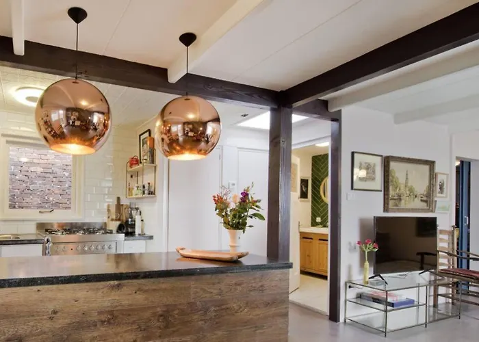 Lovely Studio With Patio And Garden