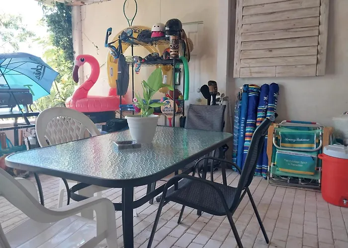 Private Guest House 2 Bedrooms & 2 Baths Near Grace Bay Beach & Long Bay Beach.