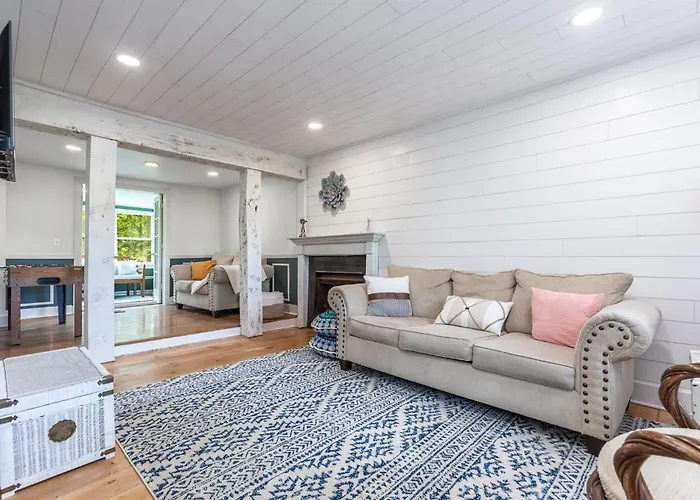 Unique Stay! Ricketts Chic Farmhouse Retreat With Stargazing Bubble Tent