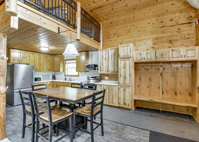 6 Mi To Spider Lake Ohv Trails: Cabin W/ Fire Pit