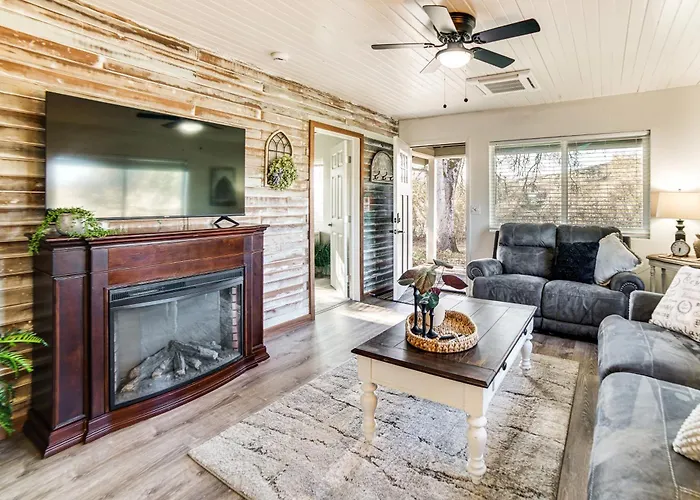 2 Mi To Clear Lake: Pet-Friendly Lakeport Retreat!