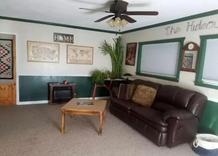 Comfortable Accommodation For A Getaway Near Bryce Canyon In Panguitch, Utah