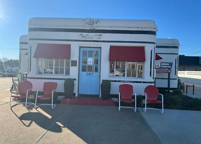 Boots Court Motel