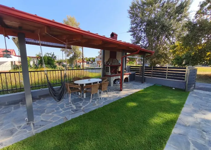 Villa Sofia By The Sea