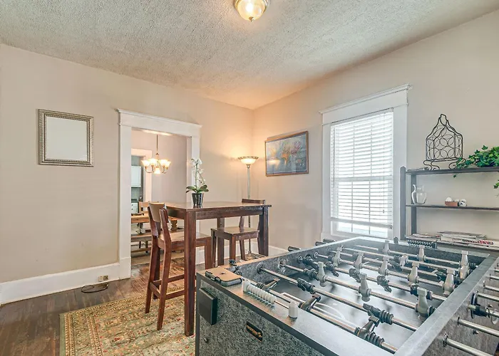 Family Retreat W/ Yard < 1 Mi To Dtwn Durham!