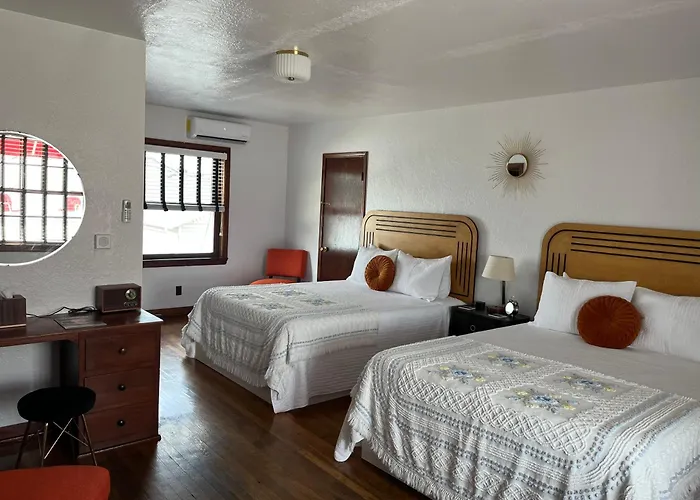 Boots Court Motel