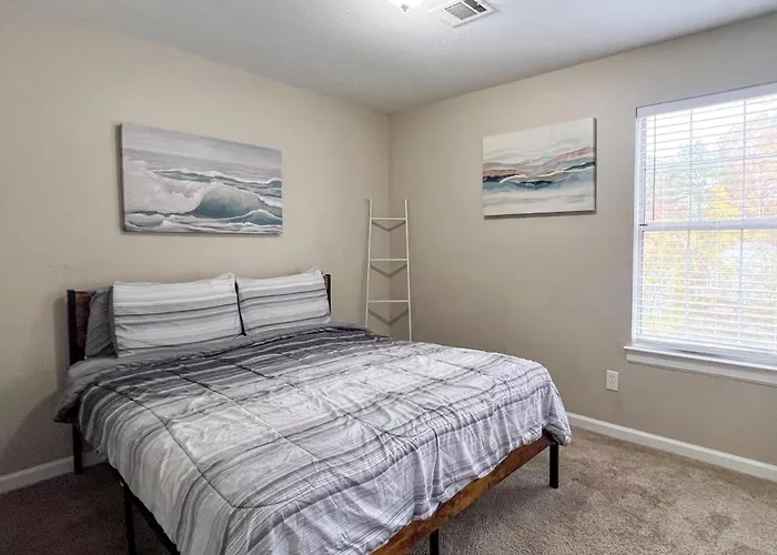 Charming 3 Bedroom Home In Clayton County