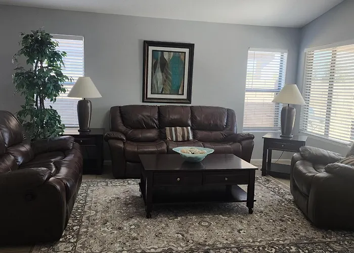 Private Mini Serene Oasis With Pool