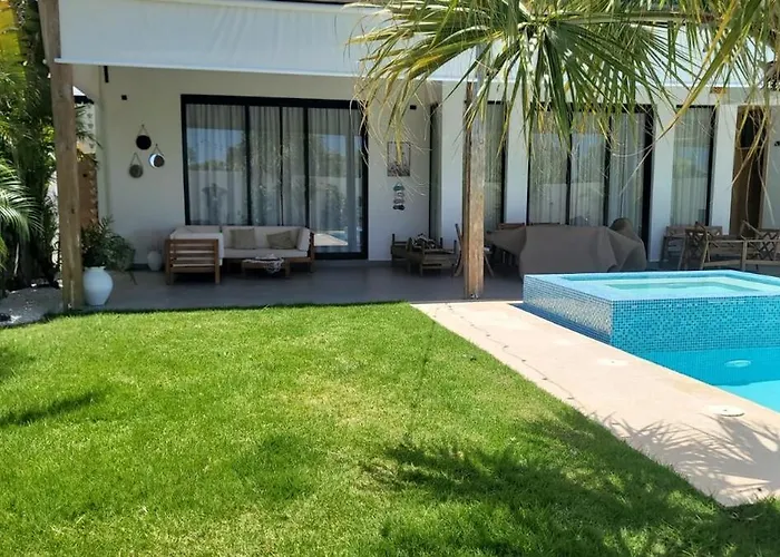 Villa Solana In Cabrera Dominican Republic