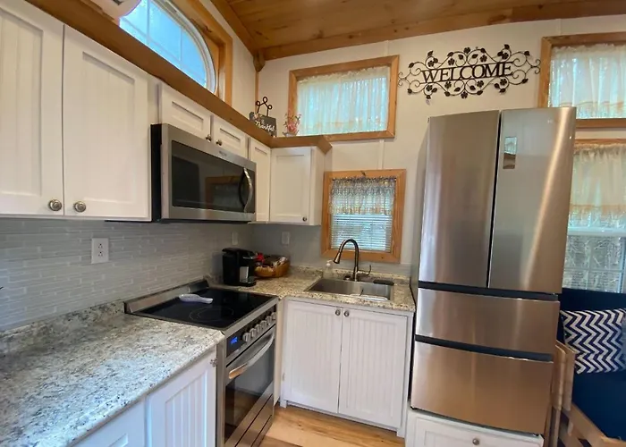 True Tiny Home & Community - 6 Mins To Downtown