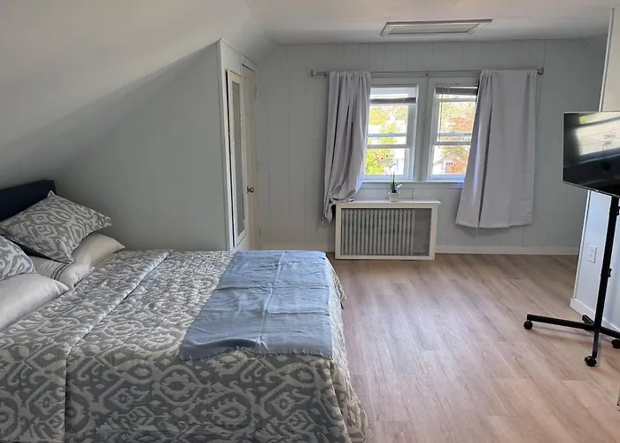 2 Bedroom Burncoat St Area