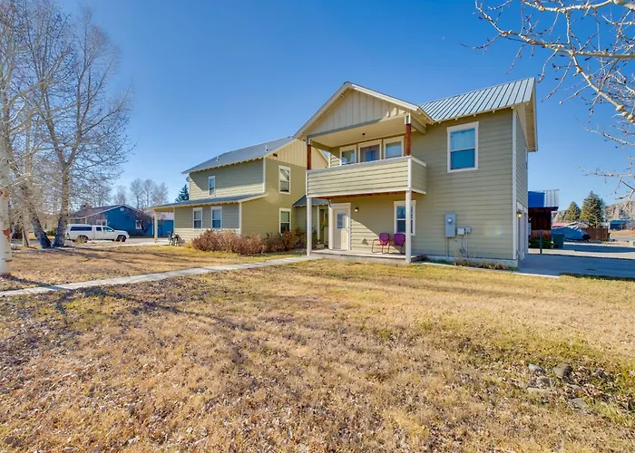 3 Blocks To Main St: Cozy Gunnison Retreat!