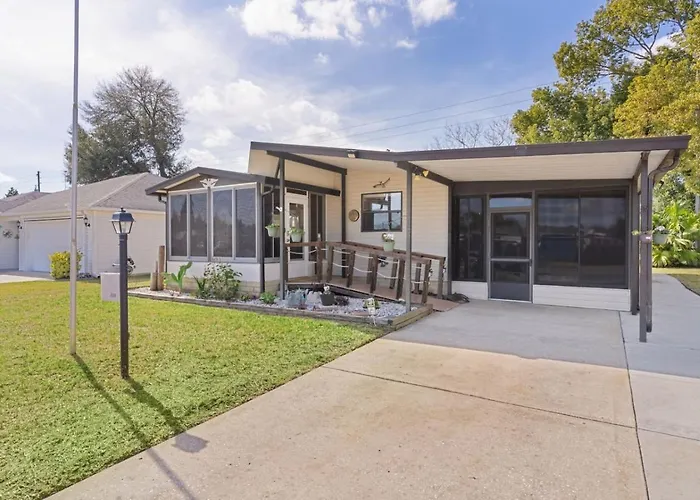 Villages Retreat, Pools, Dog Friendly