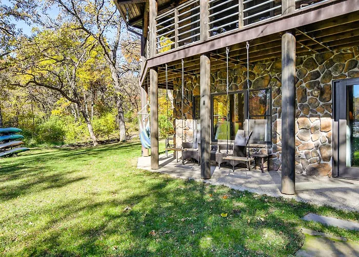 Private Beach! Lakefront Cabin In Panora
