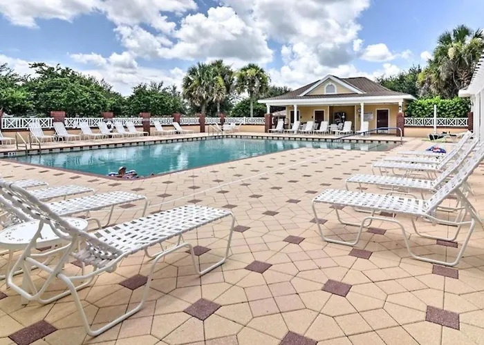 Villages Retreat, Pools, Dog Friendly