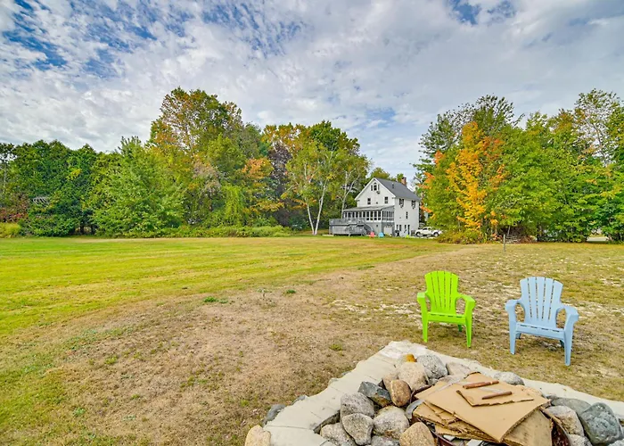1 Mi To Main St Fryeburg: Historic Family Home