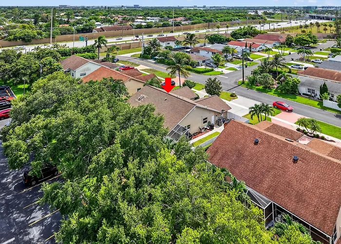 Family-Friendly Boca Gem! 4Br 3Ba With Pool & Sauna