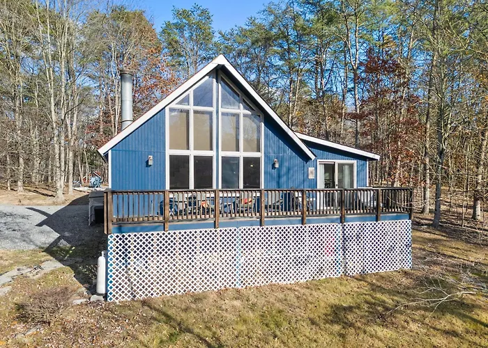 Dog-Friendly Chalet In The Woods Resort W Fire Pit