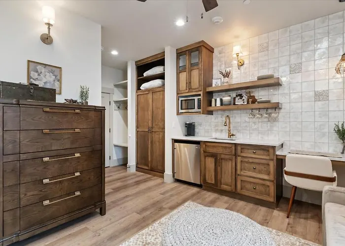 The Owl Room - Stylish Loft In The Heart Of Midway Near Park City Ski Resorts