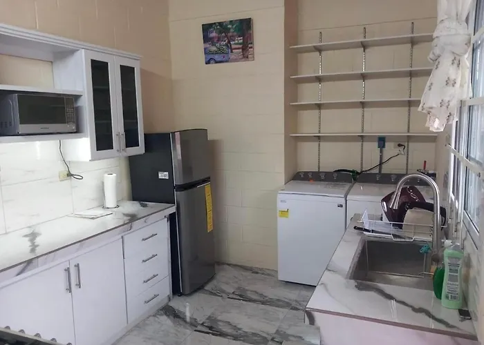 Diamond Breeze - Fully Furnished Apartment
