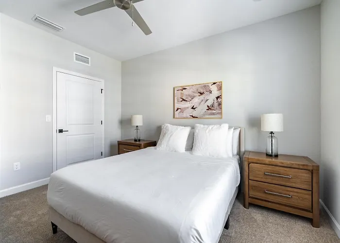 Landing Stunning 2Bd Pool Gym