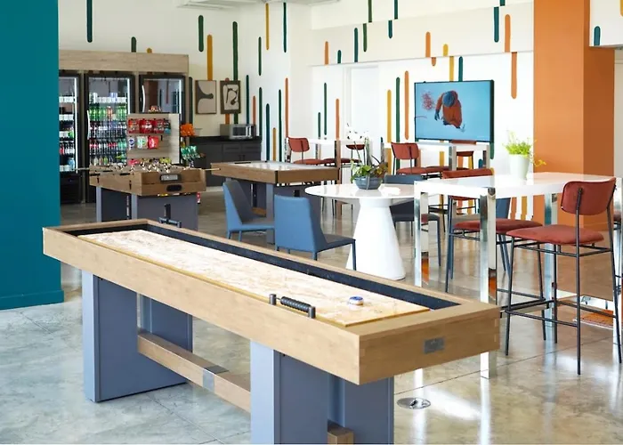 Downtown Escape, Gym In Building, Walk To Attractions