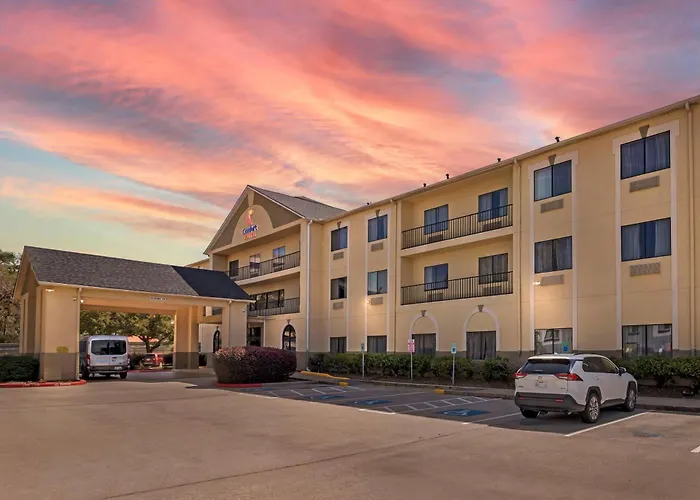 Comfort Suites Bush Intercontinental Airport