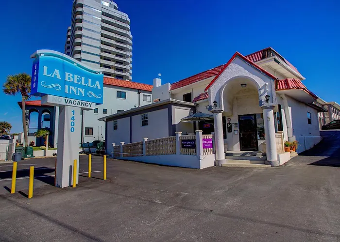 La Bella Inn - Pool Open