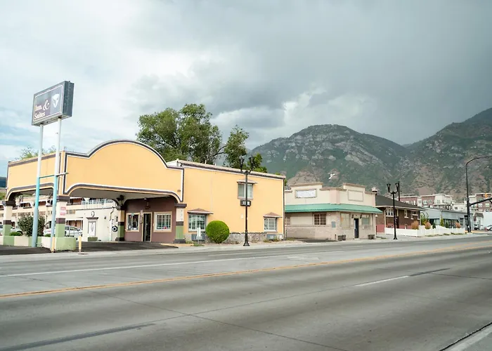 Provo Inn & Suites