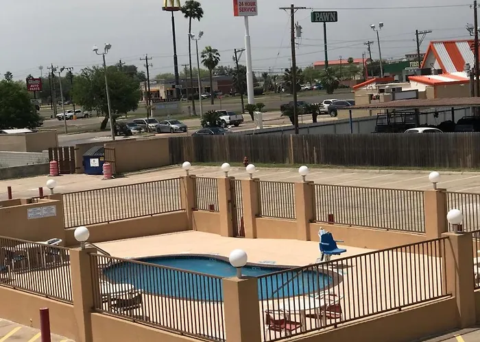 Texas Inn & Suites