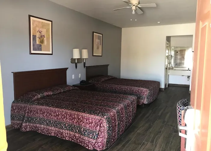 Texas Inn & Suites