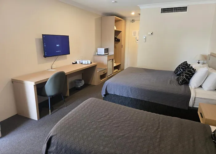Charbonnier Motor Inn