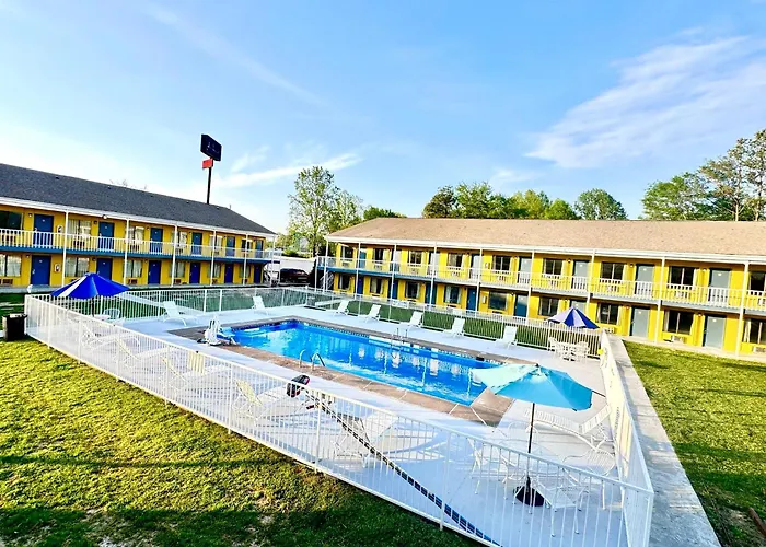 Rodeway Inn Jackson Northwest
