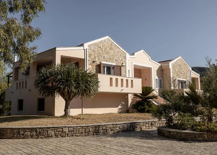 Leone Luxury Villas