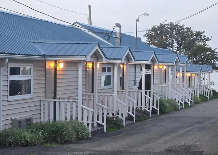 Seawinds Motel & Suites