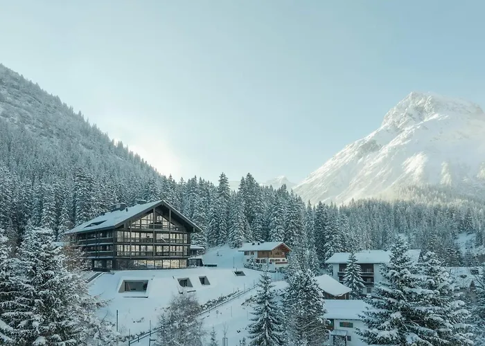 Hotel Kristberg In Lech With Spa, Outdoor Pool And View
