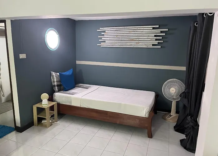 Pink House Guest House Lamai - Pool & Sea View