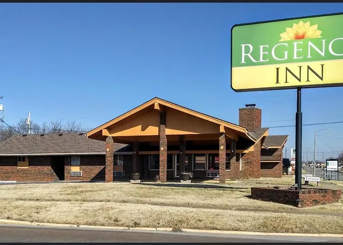 Regency Inn Iola