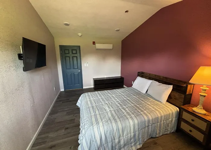 Four Seasons Lodging