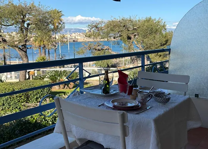 Superior Apartment On First Floor With Sea View