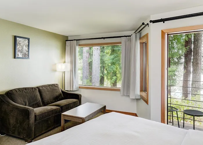 Lake Quinault Lodge