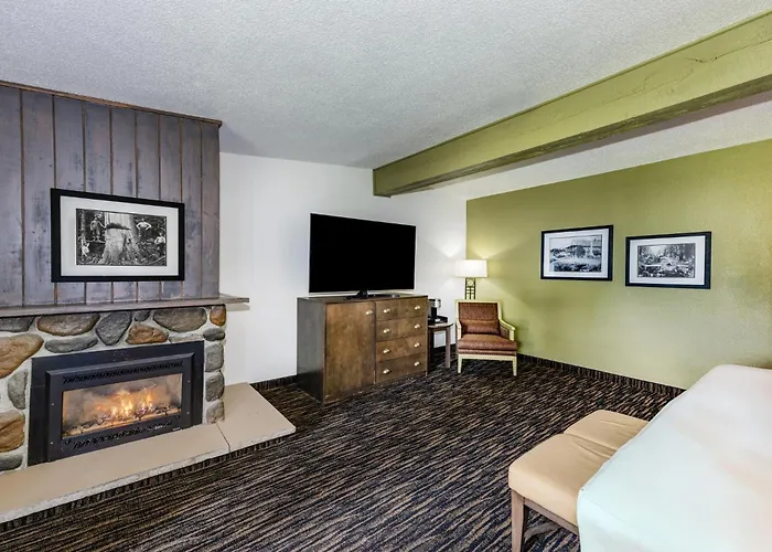Lake Quinault Lodge