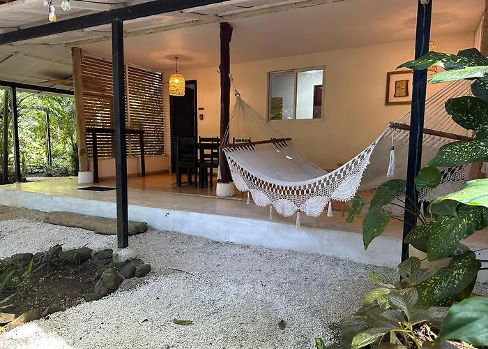Colibri Apartments - Private Kitchen & Bathroom - 4 Min Walk To The Beach!